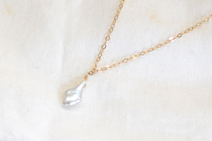 ケシパールとK14GFのネックレス