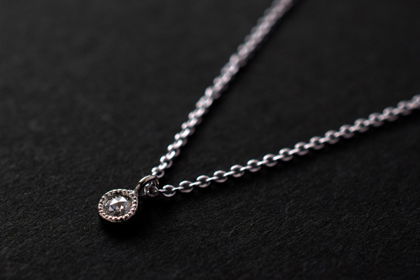 ローズカットダイアモンドとプラチナミルグレインのアンティーク調ネックレス＊1点もの