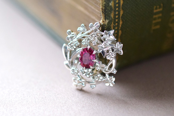 ブローチです。＊静岡県浜松市ジュエリープシュケー