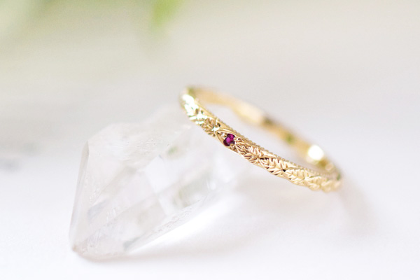 大好きだったお祖母さまの誕生石「クロムトルマリン」とご自身の誕生石「ルビー」を留めた《Conoha》の指輪です。＊静岡県浜松市ジュエリープシュケー