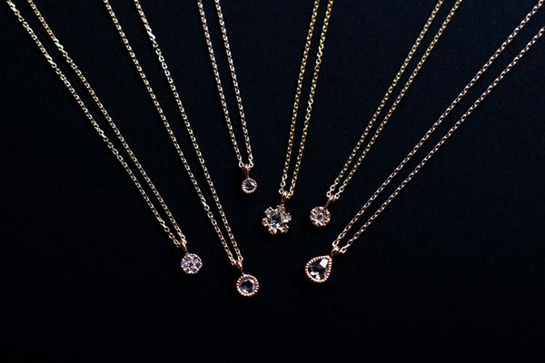 ホリデーシーズンにおすすめのダイアモンドネックレスです。＊1点もの