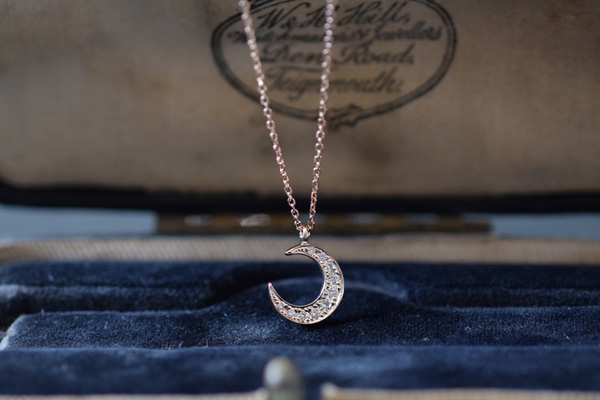 ご結婚10周年記念のプレゼントとしてオーダーいただいたスィート10ダイヤモンドネックレスです。＊静岡県浜松市ジュエリープシュケー