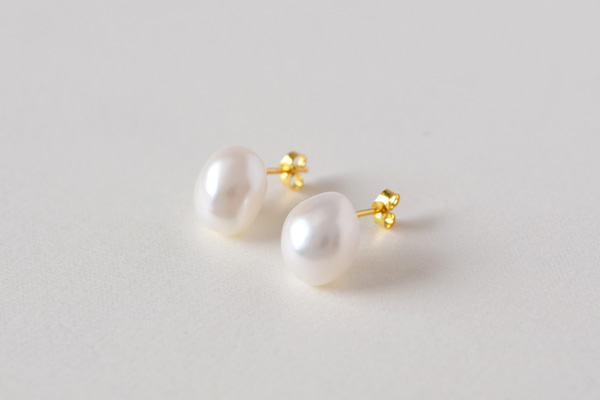 《ぷっくり淡水パールの耳飾り》A＊1点もの